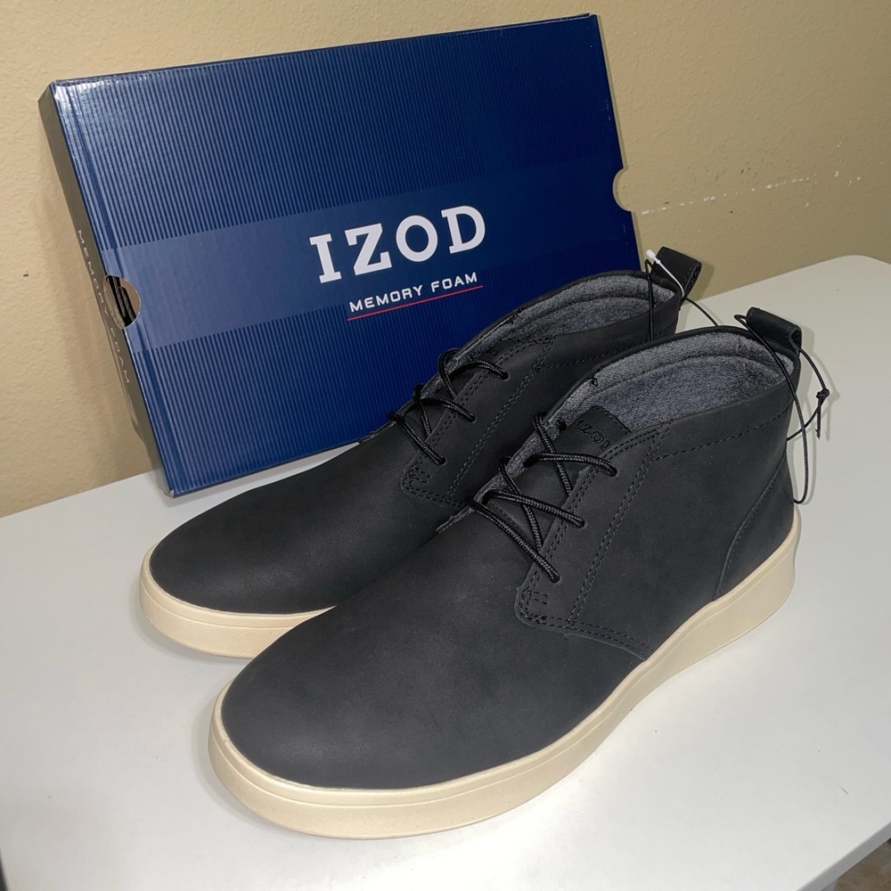 Izod Black and Cream Chukka Boots Sleek Design